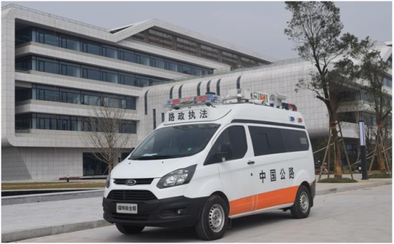 與疫情賽跑！“六合造”救護(hù)車奔赴抗疫一線